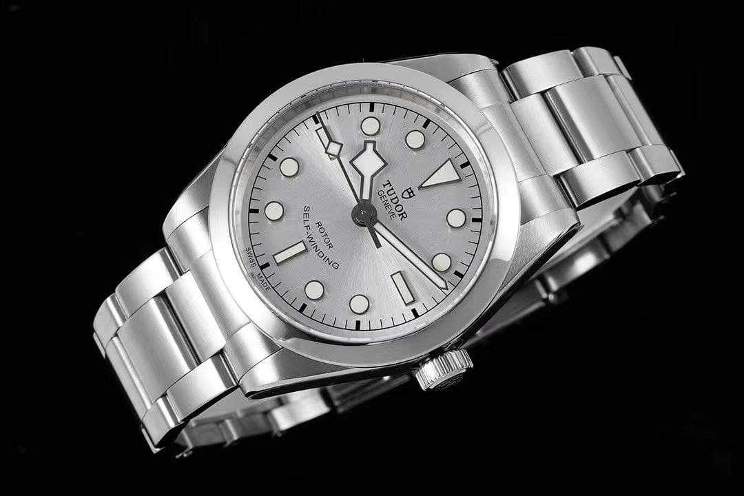 Tudor Black Bay  Automatic