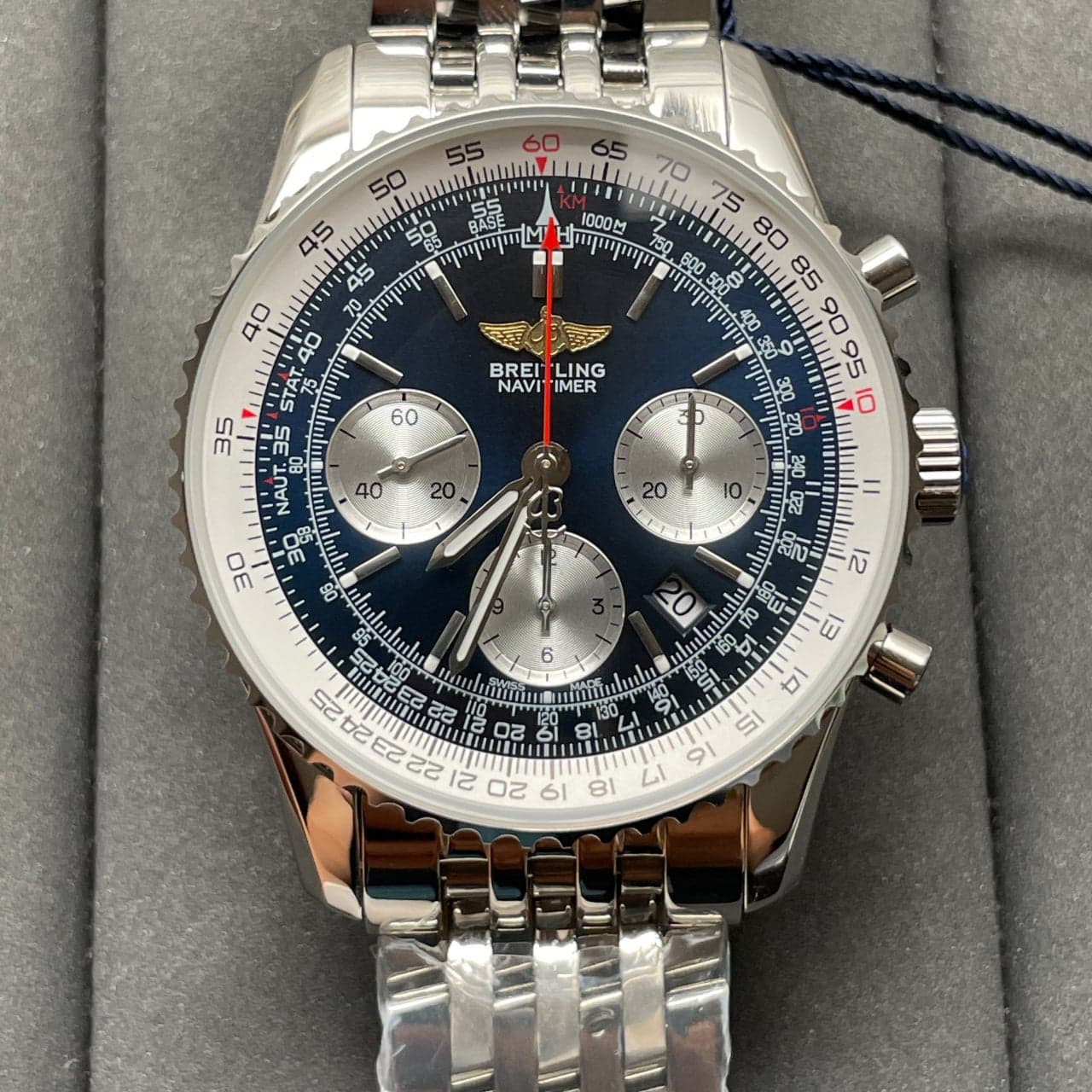 Breitling Navitimer 01