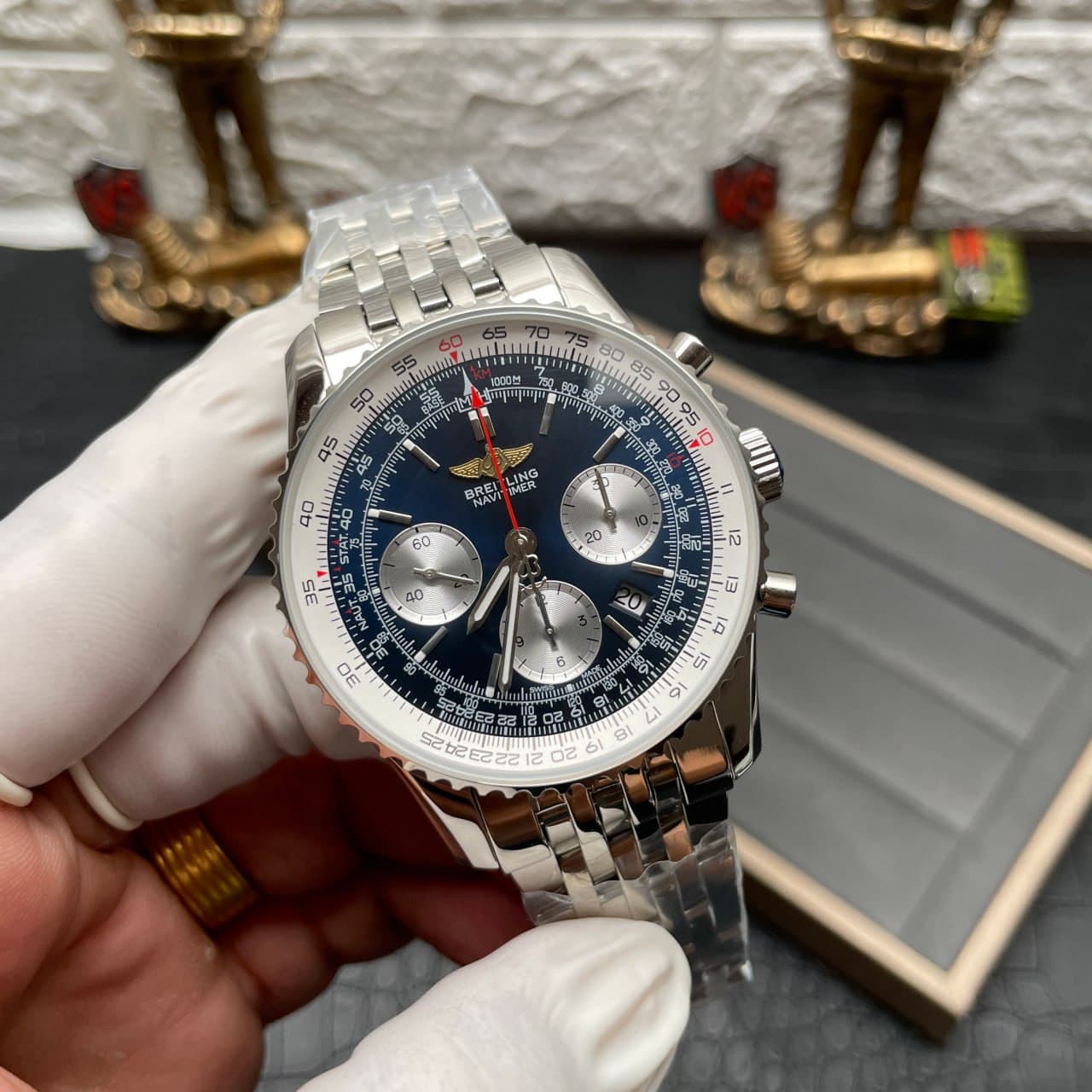 Breitling Navitimer 01