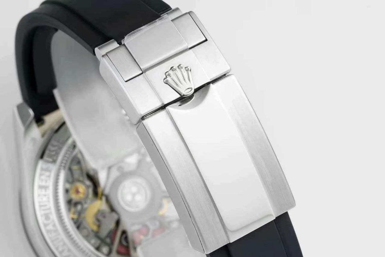 GET  introduces the latest affordable version of the Rolex Daytona Skeleton Watch