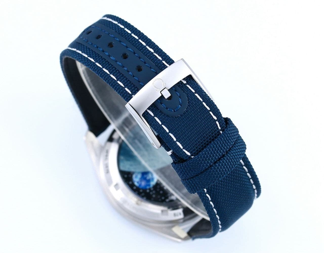 Omega Speedmaster Snoopy– Chronograph