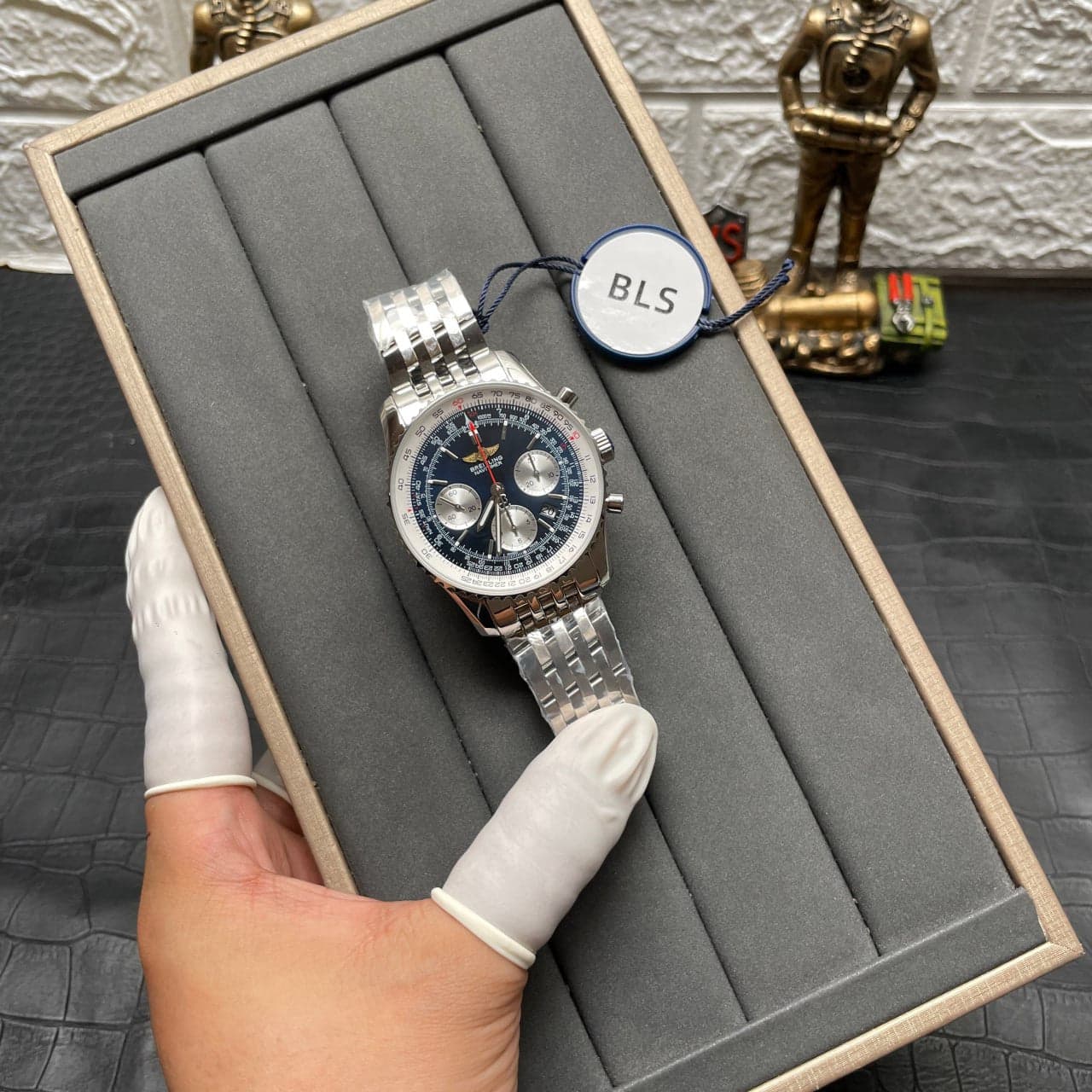 Breitling Navitimer 01