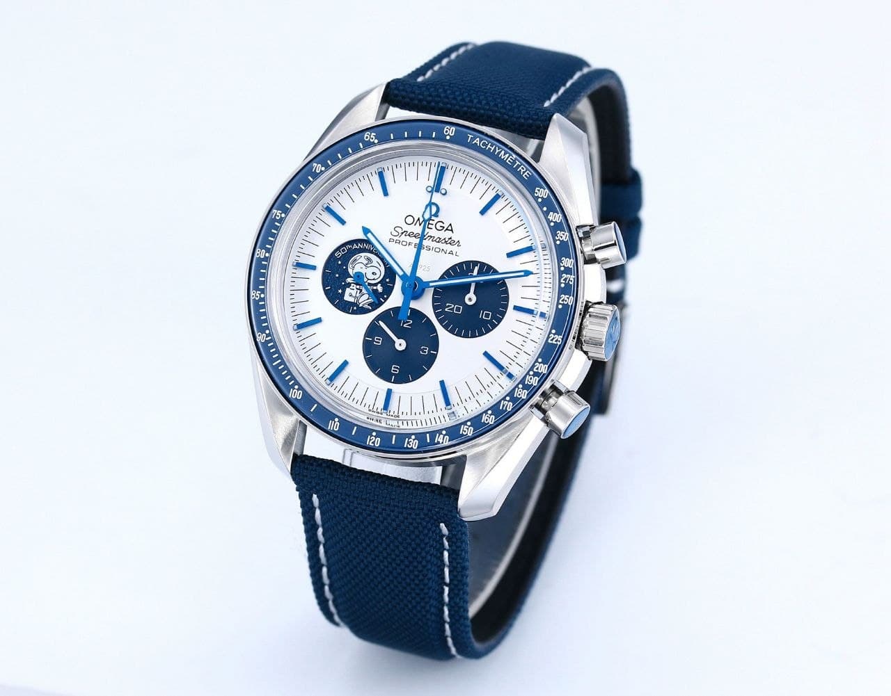 Omega Speedmaster Snoopy– Chronograph