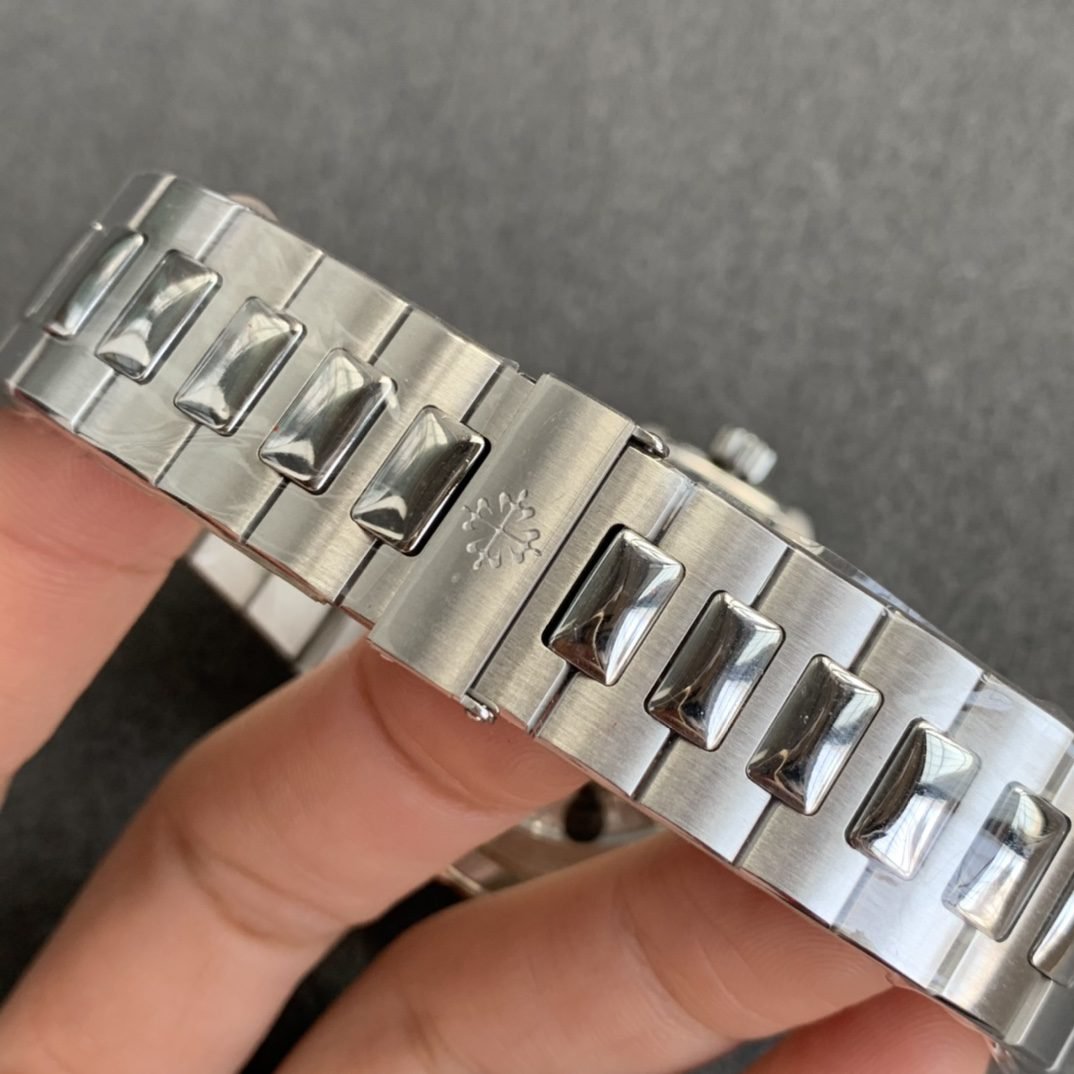 Patek Philippe Nautilus 5726 White Dial Stainless Steel