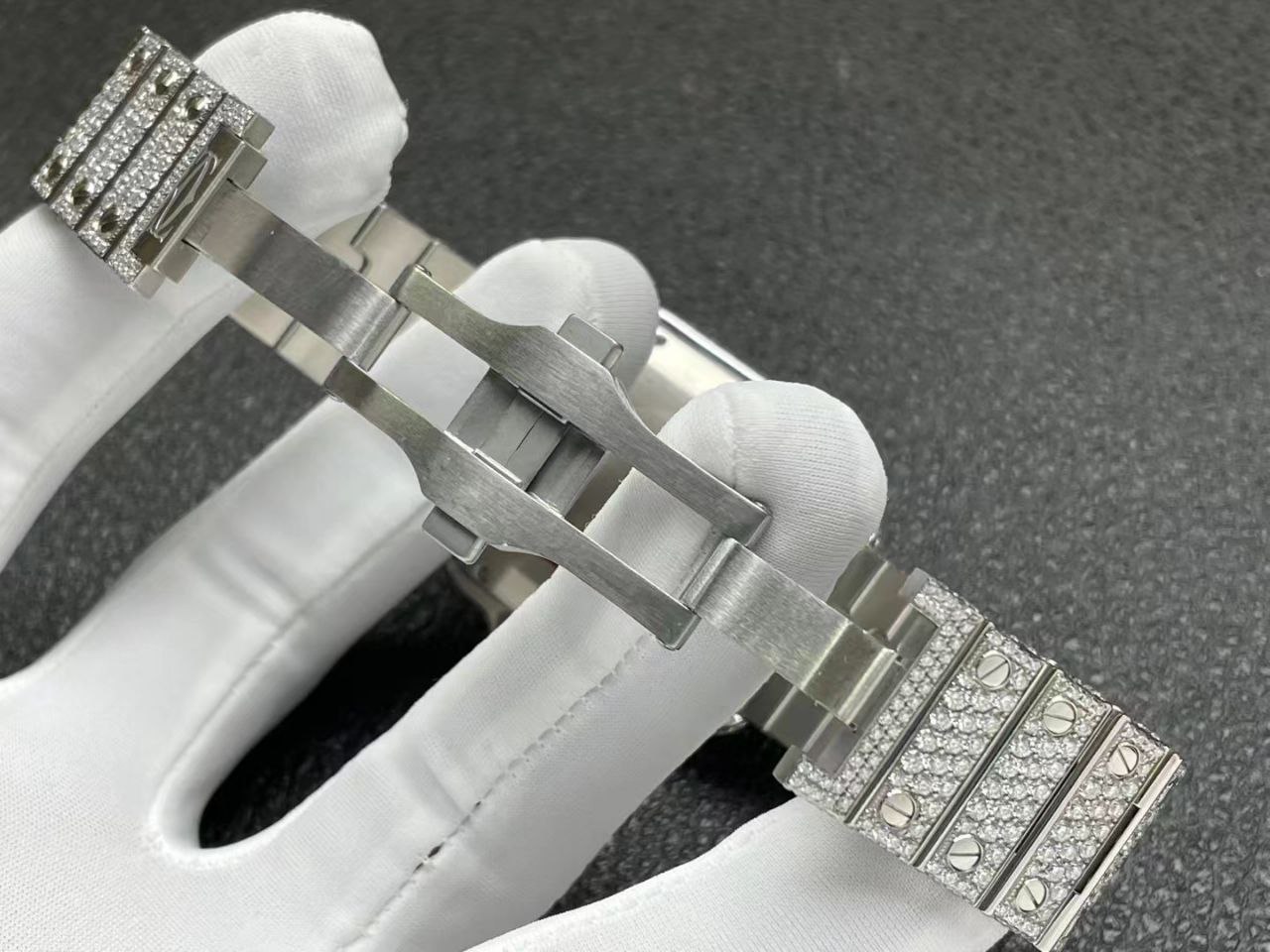 CARTIER Santos 40mm Full VVS Moissanite diamond