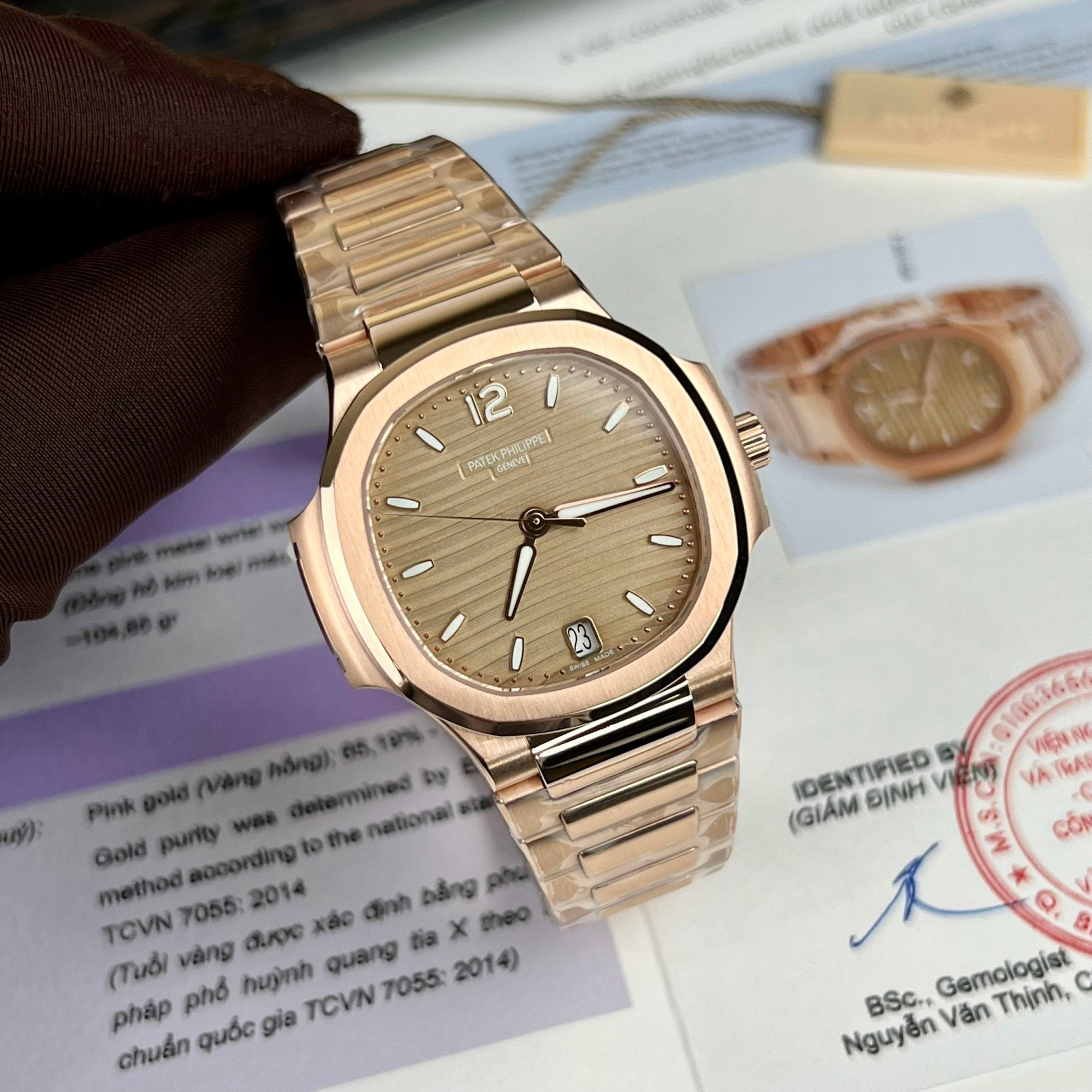 Patek Philippe Nautilus 7118/1R-010