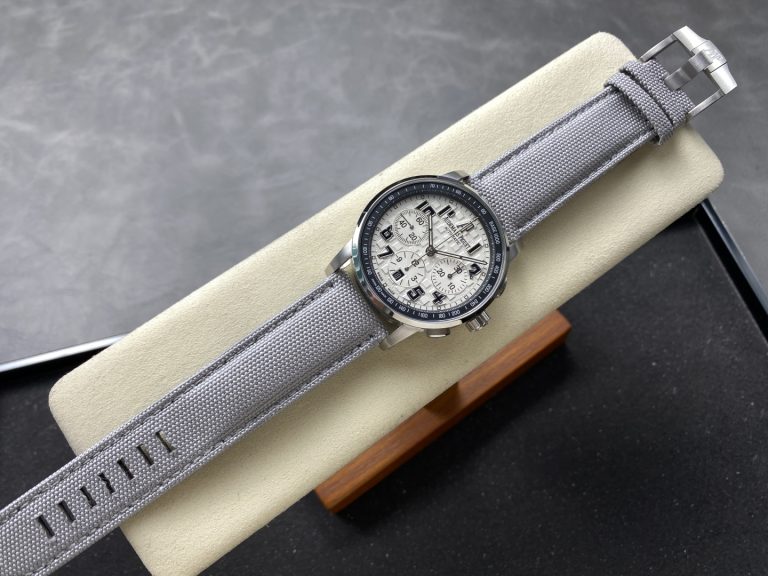 Audemars Piguet  Royal Oak 26048 Offshore 41mm