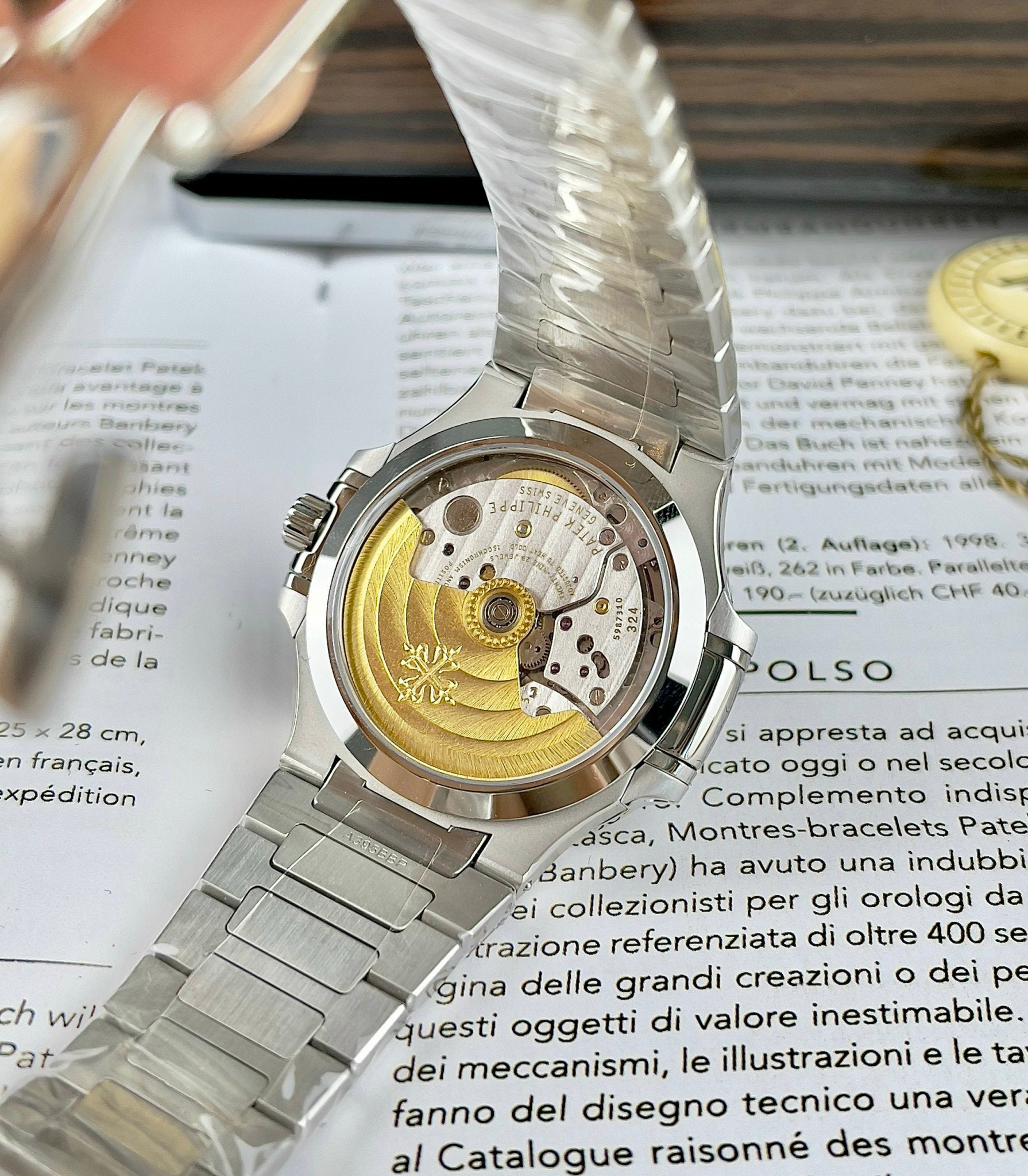Patek Philippe Nautilus 7118/1A-001
