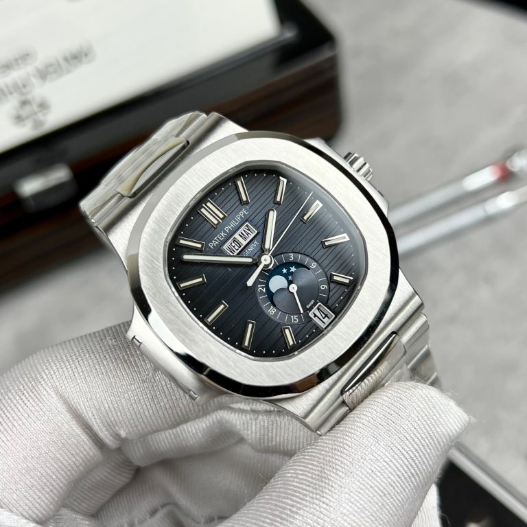Patek Philippe Nautilus 5726/1A-014 V2