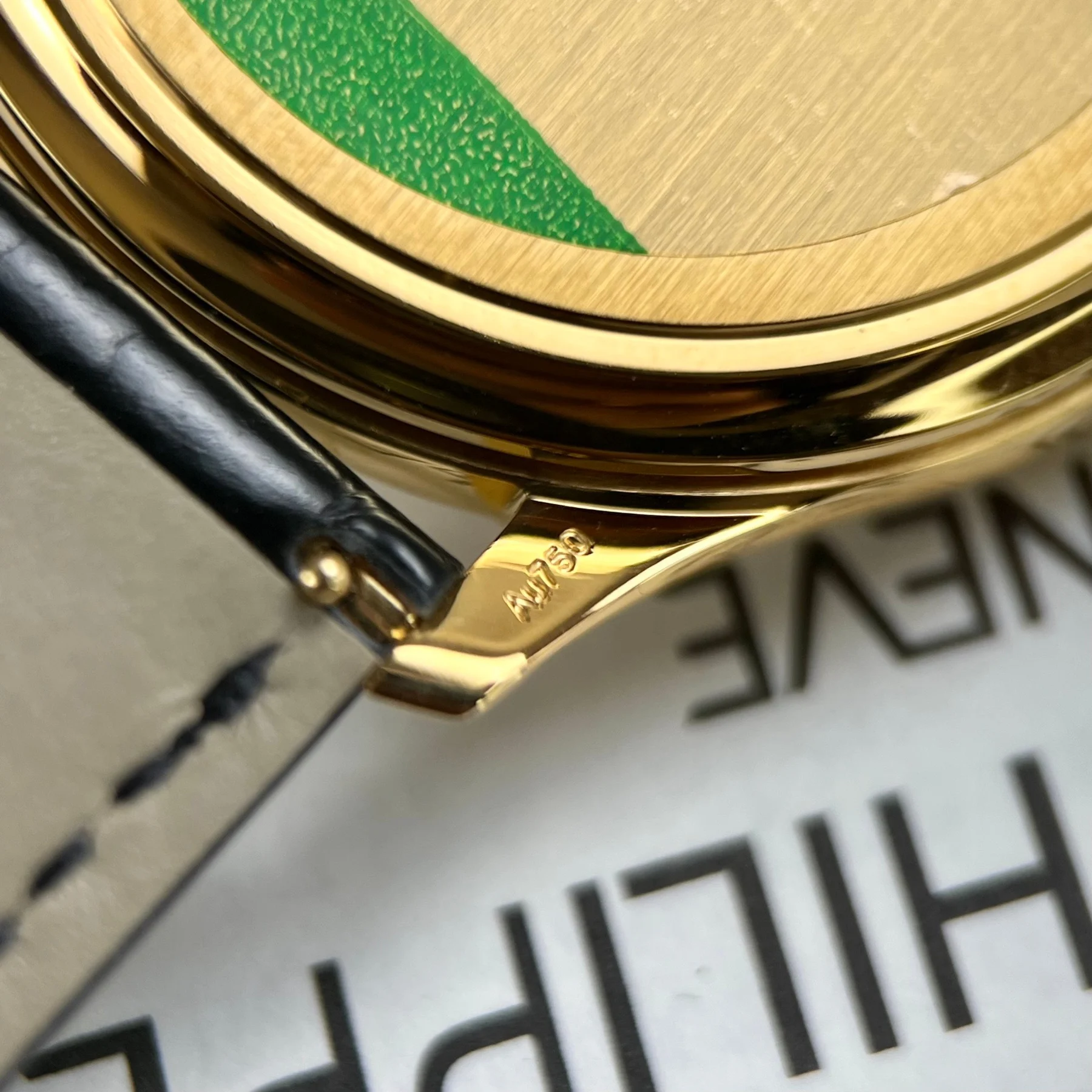 Patek Philippe Calatrava 5227J-001