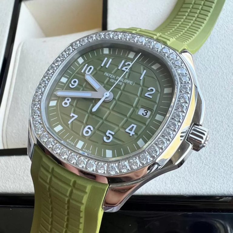 Patek Philippe Aquanaut 5267/200A-011