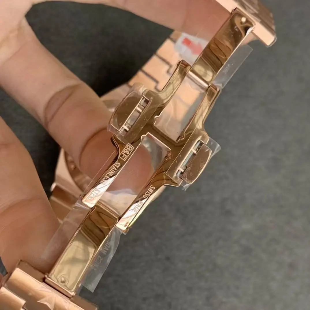 Vacheron Constantin Overseas 4300V-220R-B064
