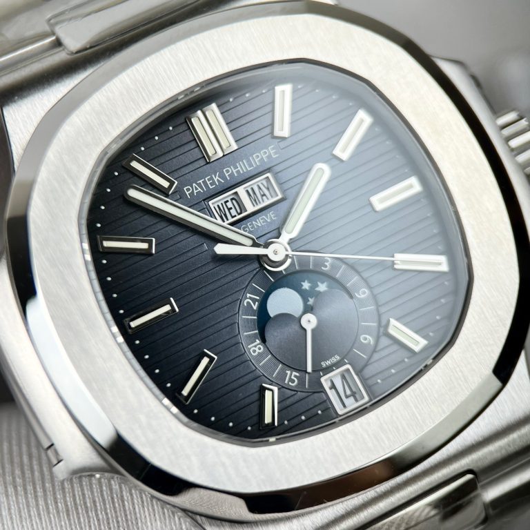 Patek Philippe Nautilus 5726/1A-014 V2