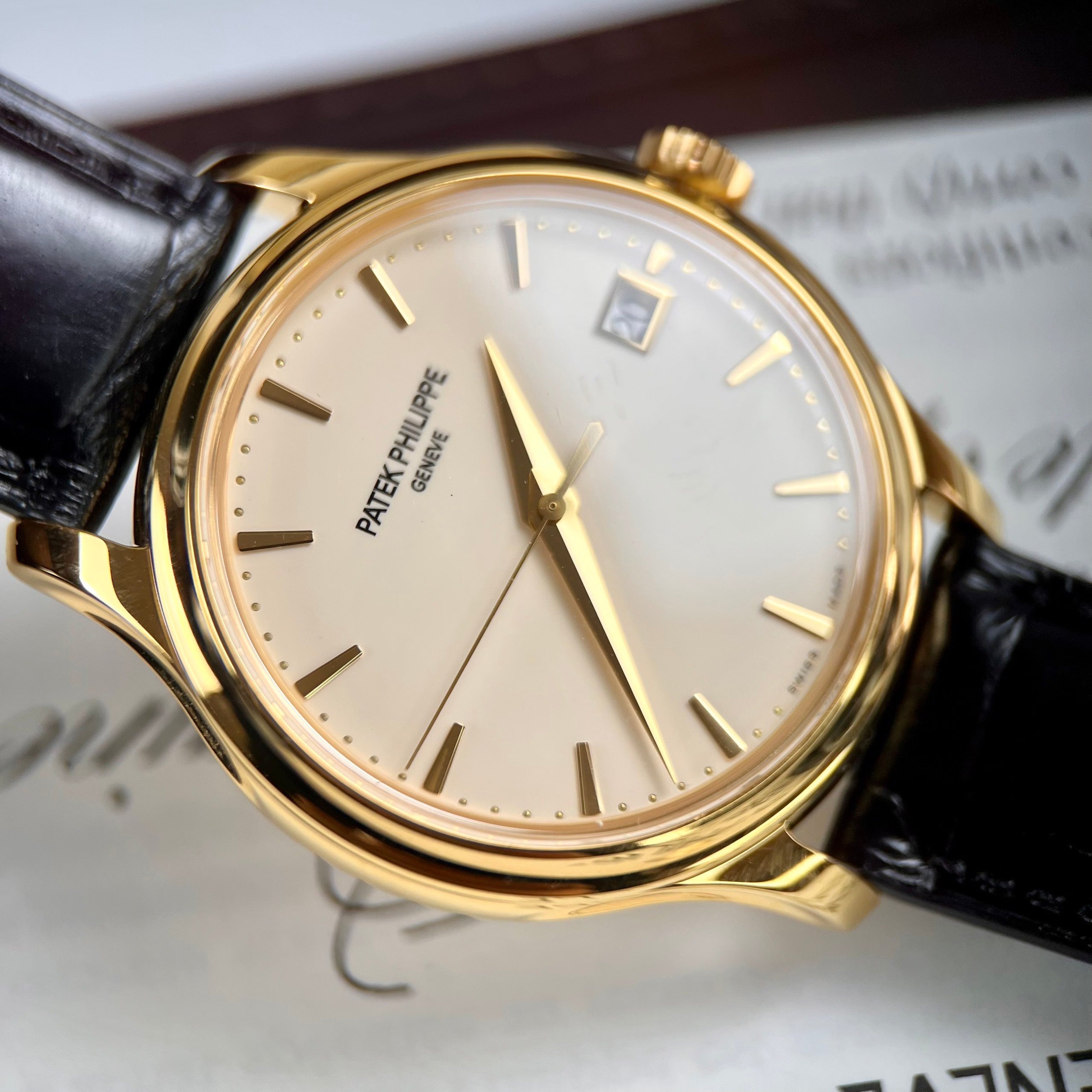 Patek Philippe Calatrava 5227J-001