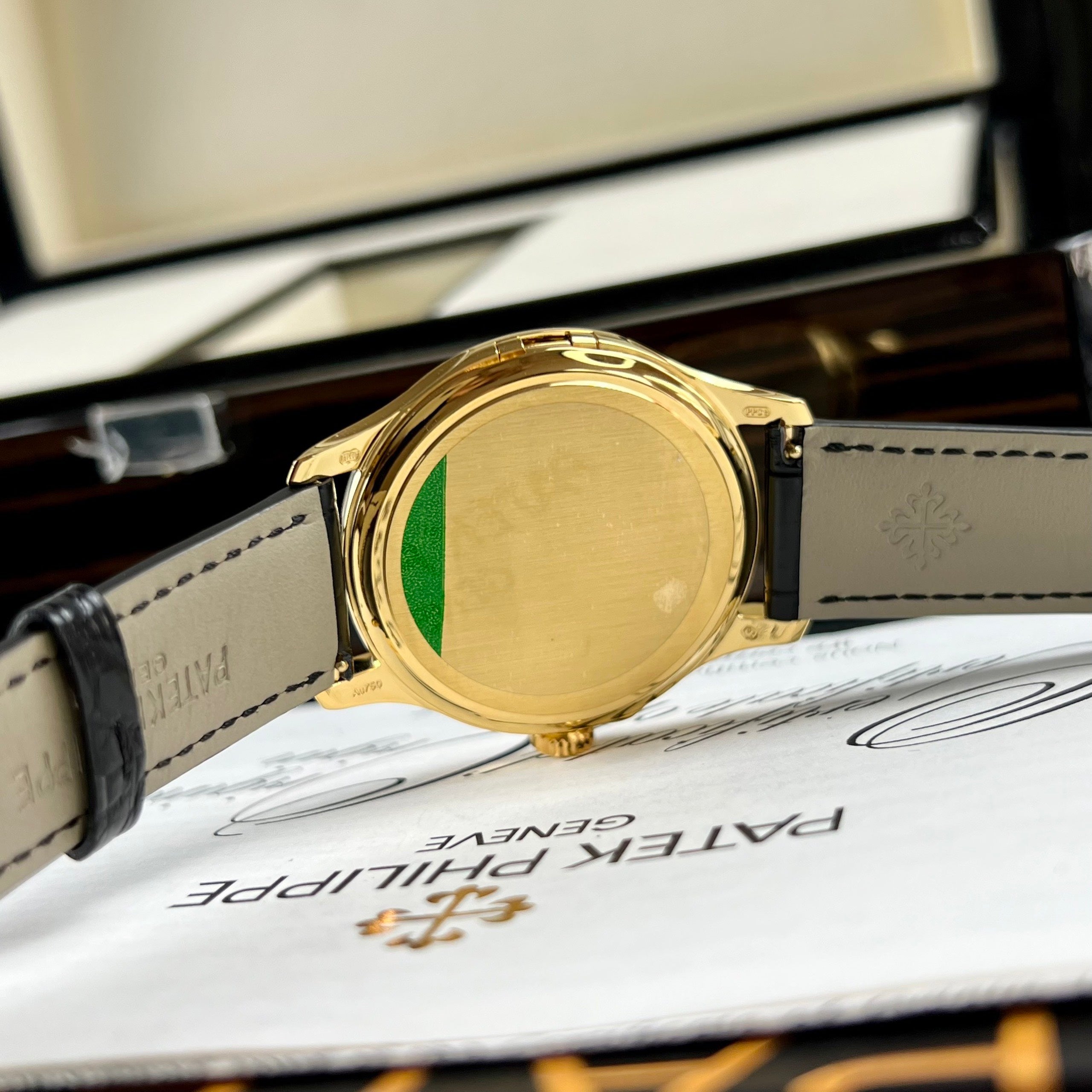 Patek Philippe Calatrava 5227J-001