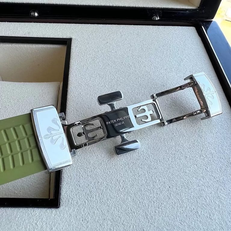 Patek Philippe Aquanaut 5267/200A-011