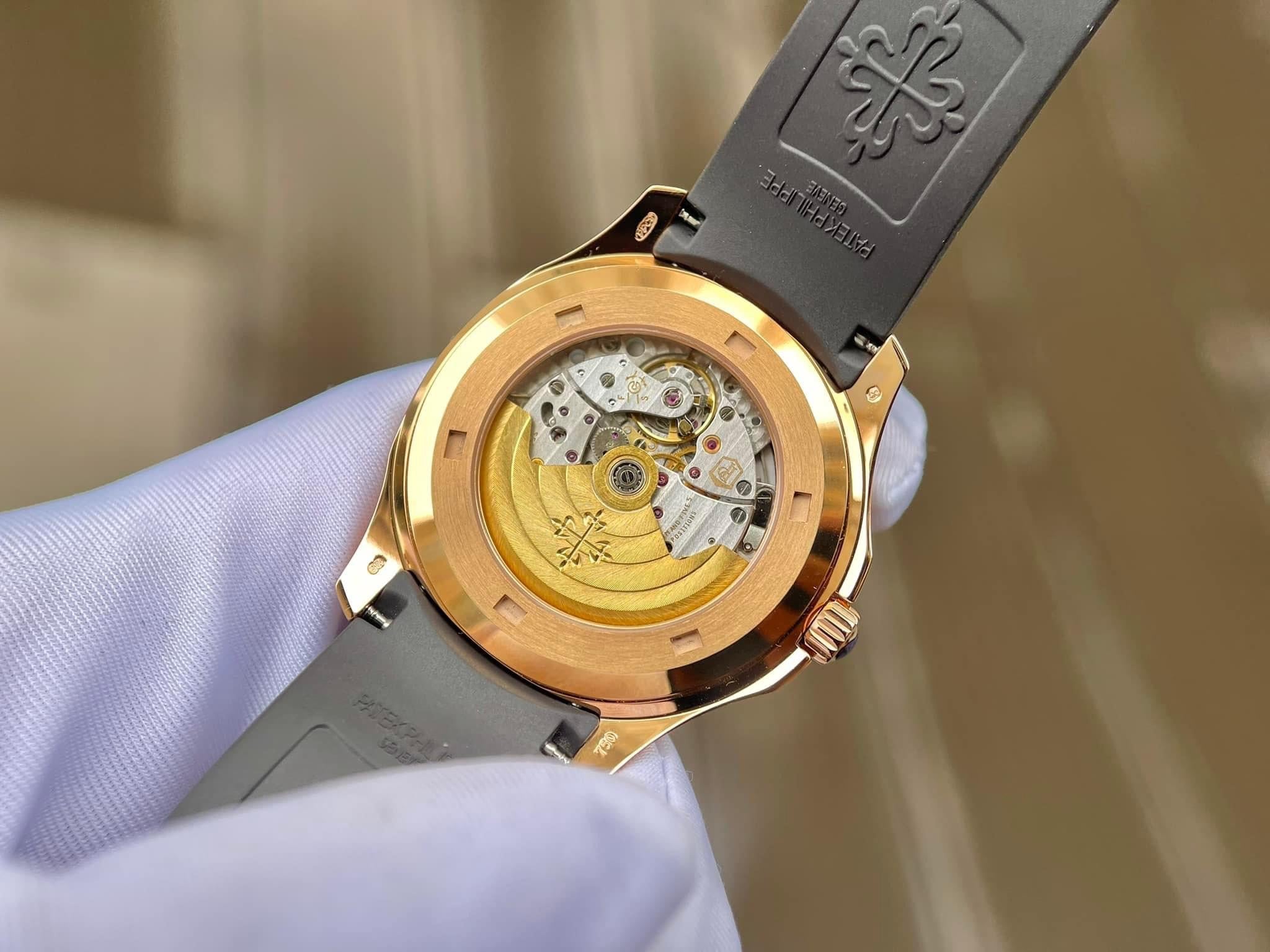 Patek Philippe Aquanaut 5167R-001