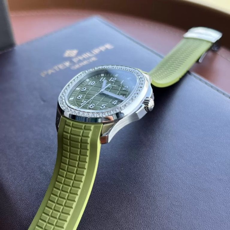 Patek Philippe Aquanaut 5267/200A-011
