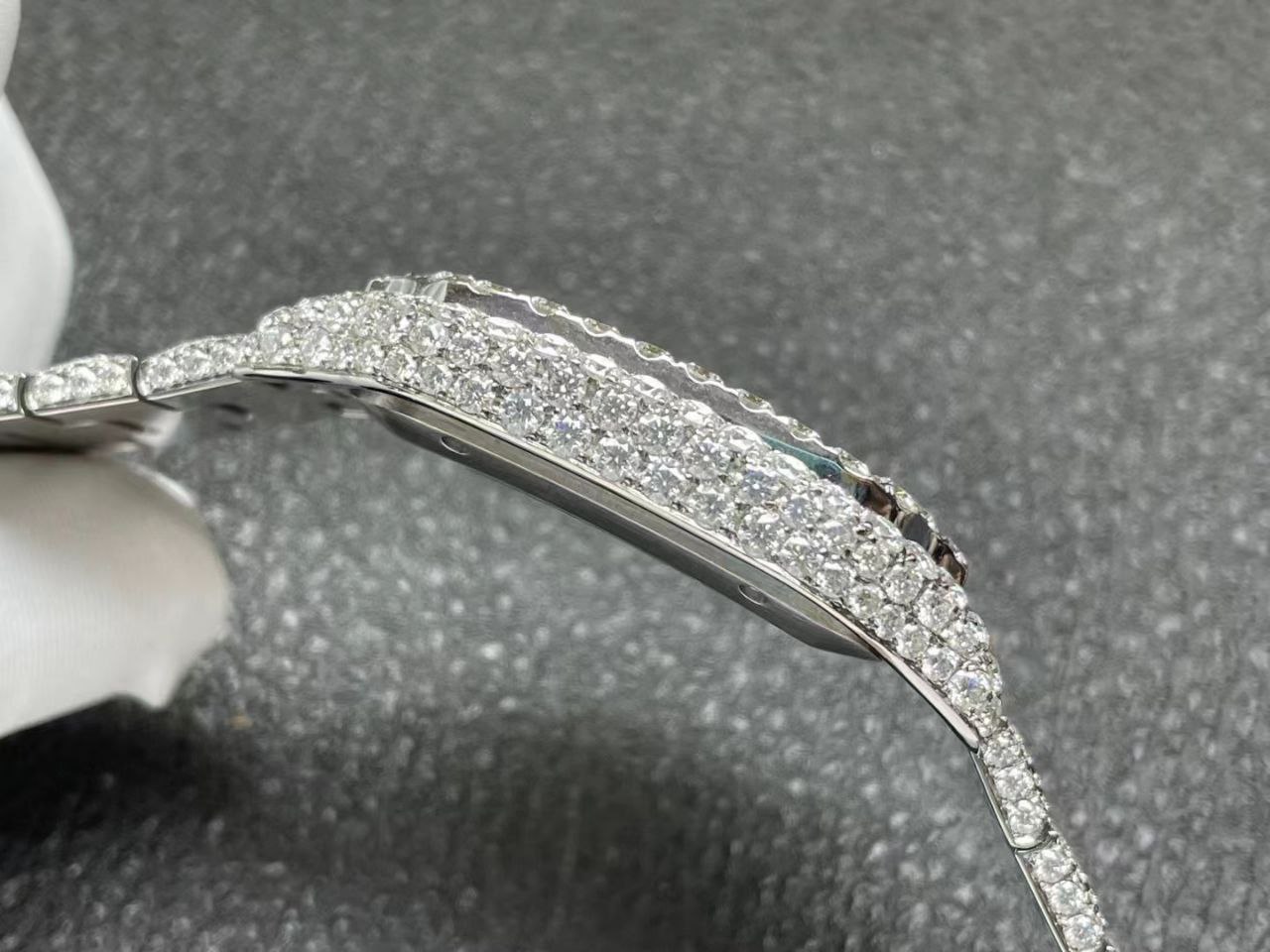 CARTIER Santos 40mm Full VVS Moissanite diamond